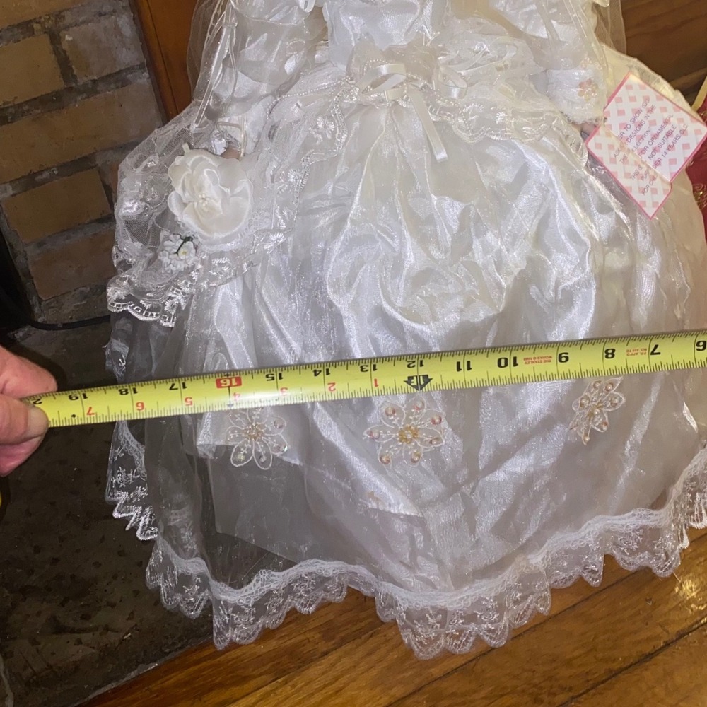 J Misa Collection Bride Doll Porcelain Bisque Wedding Dress Bridal Veil Occasion - Picture 7 of 7